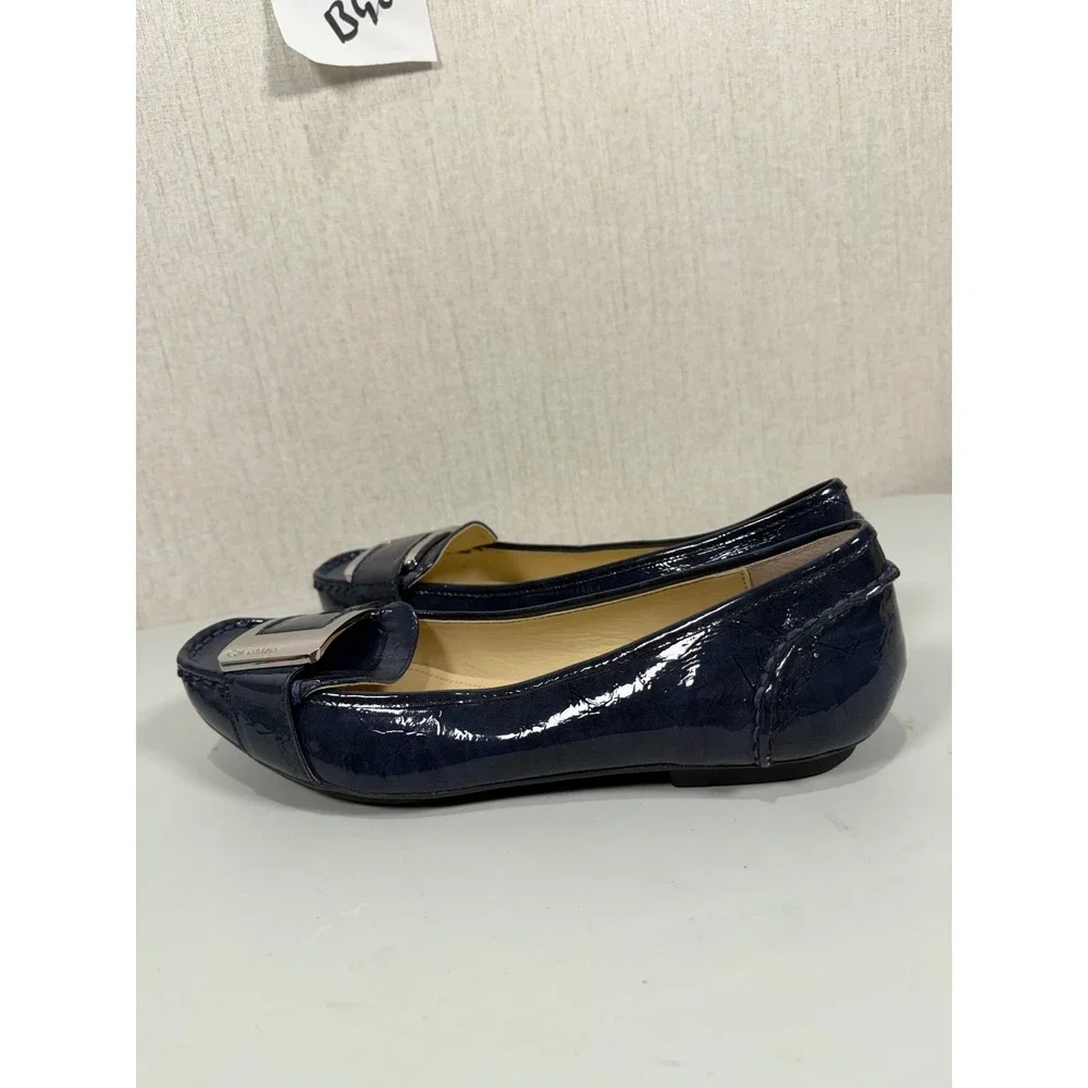 CALVIN KLEIN (MONET TUMBLED PATENT) NAVY PATENT LOAFER Size 8.5 medium